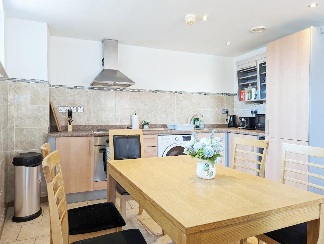 Guest Room In City Centre Near Key Attractions Liverpool Luaran gambar